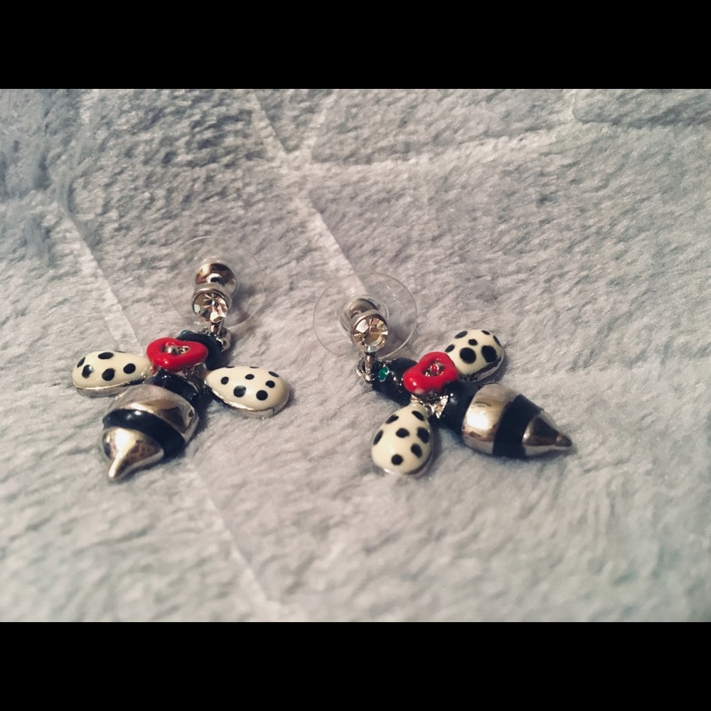 ✨NEW✨ Playful Bumblebee Earrings